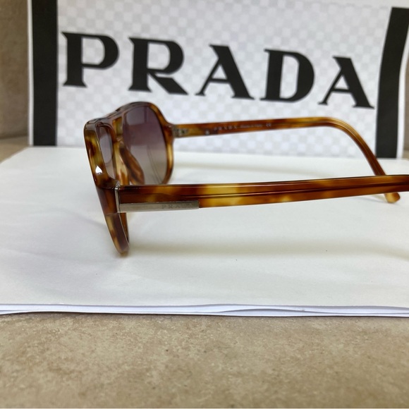 New Prada Aviator Plastic Tortoise brown Sunglasses. SPR02G 4BW-6S1 - Picture 11 of 16